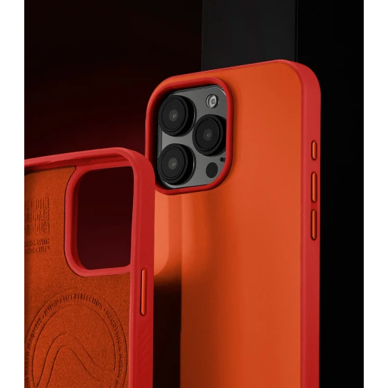 Paragon - iPhone 15 Pro